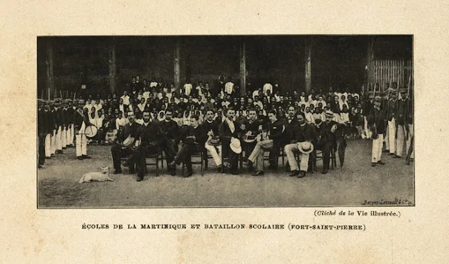 Photographie d'écoles de la Martinique et bataillon scolaire (Fort-Saint-Pierre)